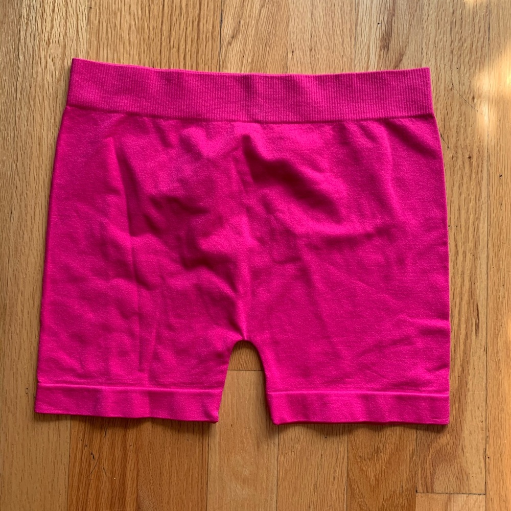 Mopas seamless stretch shorts - NWOT